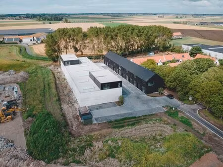bien professionnel à louer à veurne € 650 (lnyld) - vlaemynck vastgoed | zimmo