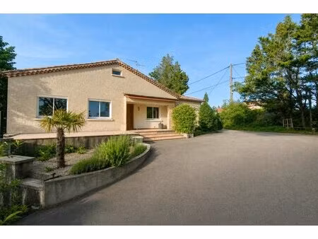 maison de 5 pièces avec terrain de 2600m²