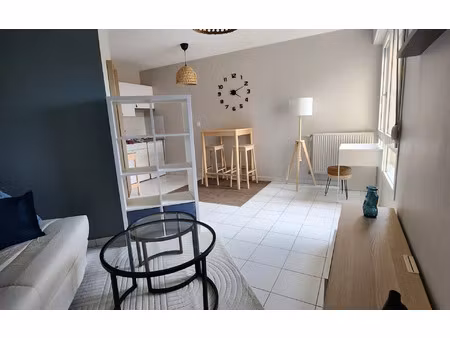 location appartement  22.1 m² t-1 à saint-genis-laval  577 €