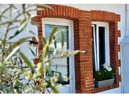 exclusivité à pornic : maison de pêcheur de caractère avec garage en location