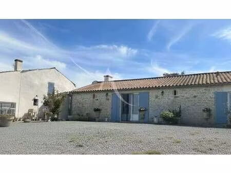 vente maison à chaillé-les-marais (85450) : à vendre / 163m² chaillé-les-marais