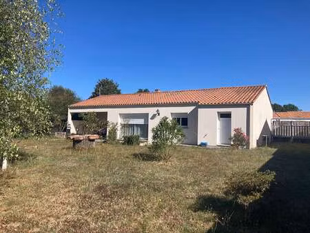 vente maison à froidfond (85300) : à vendre / 117m² froidfond