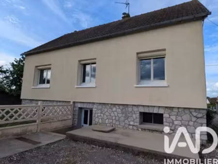 maison de village à berchères-les-pierres (28630)