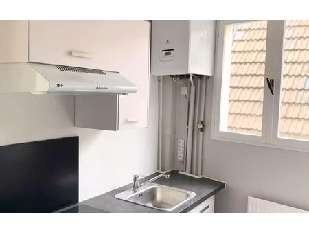 location appartement  m² t-2 à compiègne  580 €