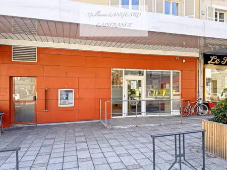 local professionnel à vendre morez 129m2 99 000€