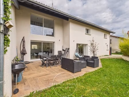 moidieu-détourbe - maison familiale contemporaine de 160 m² à la campagne – beaux volumes 