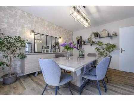 maison rénovée 6 pièces 130m2 avec cour  terrasse et dépendance