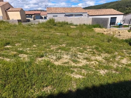 proche toutes commodites  terrain constructible de 300m²