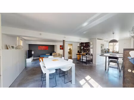 3 pièces d'exception avec terrasse & garage triple