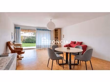 a vendre t3 rez de jardin
