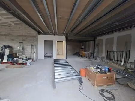 location commerce vidauban 83550 136m²