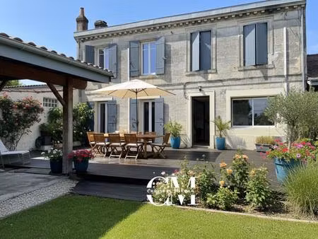 echoppe floirac limite bastide 5 pièces 125 m2  studio  parking
