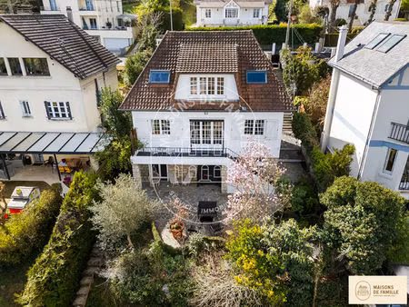 rare - blandine - maison familiale -