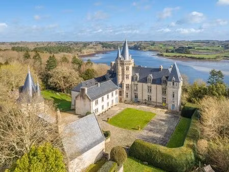 prestigieuse maison de 1200 m2 en vente névez  france