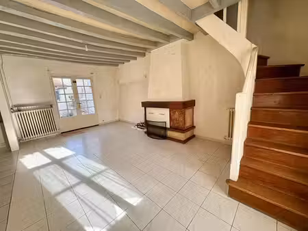 à 2 km d'orgères-en-beauce charmante maison de campagne 120000 euros