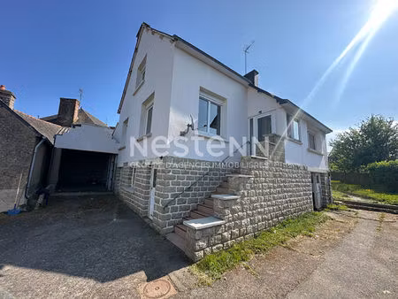 jolie maison traditionnelle à vendre à pleugriffet sur un terrain d'environ 850 m²