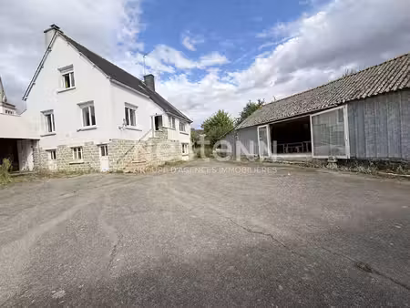 pleugriffet - maison centre-bourg 3 chambres  terrain 850 m² et ses dépendances