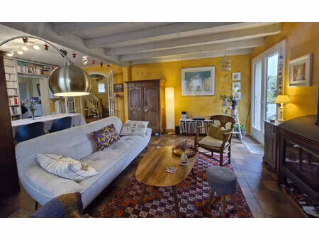 maison individuelle 8 pièces  179 m²