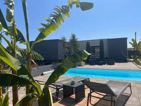 villa adissan 3 pièces et piscine
