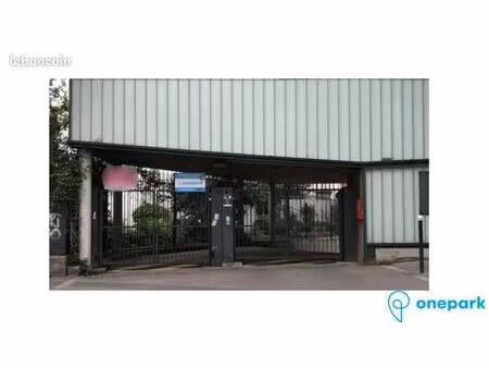 parking/box 12 m² paris 13