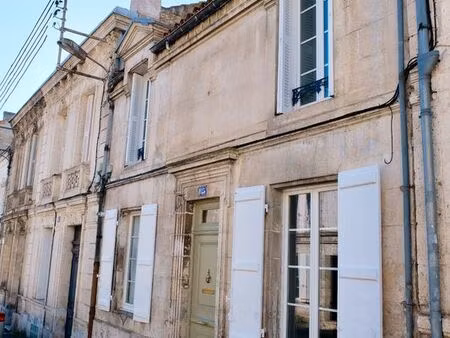 maison de ville angoulême centre