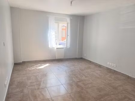 studio à louer - beaumont sur oise (95260)