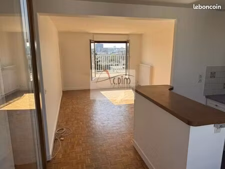 studio 1 pièce 40 m²