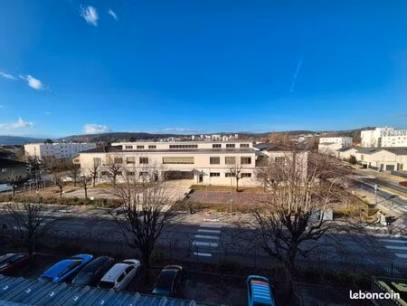 t2 meublé 42 m²