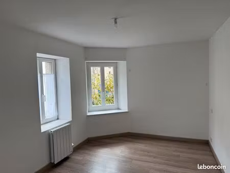particulier loue appartement malansac