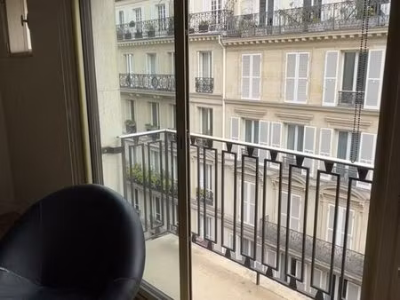 location t1 paris 8ème