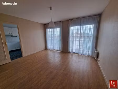 appartement 1 pièce 40 m²