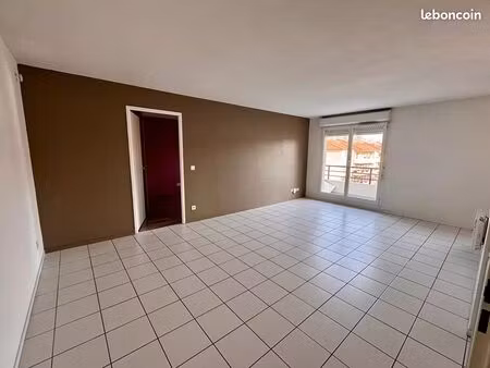 location t2 rouen rive gauche