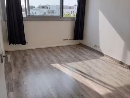 studio chauffage et eau chaude inclus
