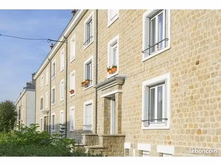 appartement 4 pièces 77 m²