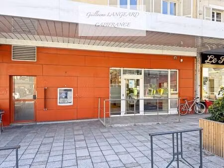 local commercial à vendre