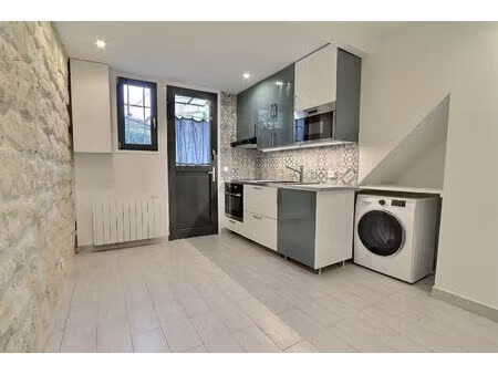 location appartement 2 pièces  27.35m²  le pré
