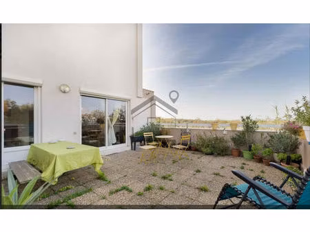 t3 - terrasse de 33 m² - vue dégagée - calme absolu