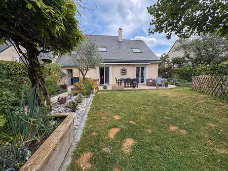 angers maison familiale avec vie de plain-pied  garage et jardin sans vis à vis