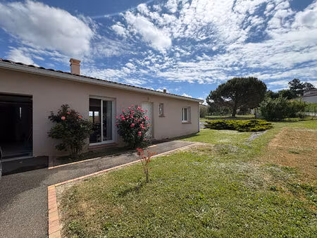 a vendre maison corbarieu plain pied  2 chambres  jardin et garage
