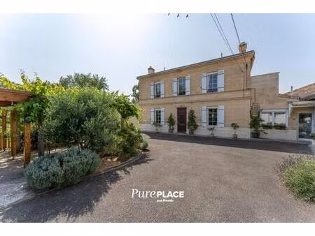 maison/villa t7 de 270 m2 à izon 33450