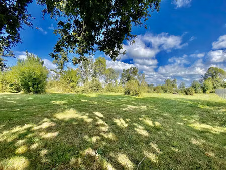superbe terrain à bâtir de plus de 3 000 m² à pont-de-vaux