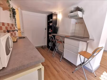 appartement - rdc - 18.75 m2 - 1 pièce - meublé