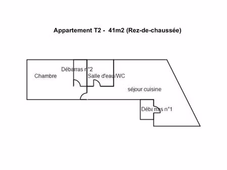 appartement t2 de 41m2 avec cour intérieure - emplacement stratégique
