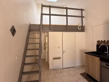 appartement t1 à louer - réf 1836 - saint-maximin-la-sainte-baume