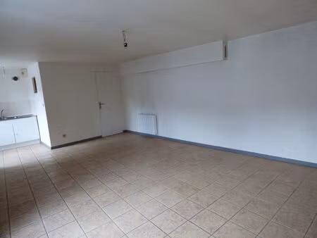 t2 45m² en rdc - st symphorien superchargedoise - 80 place de verdun