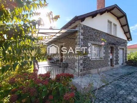 maison familiale  appartement  jardin et dépendances