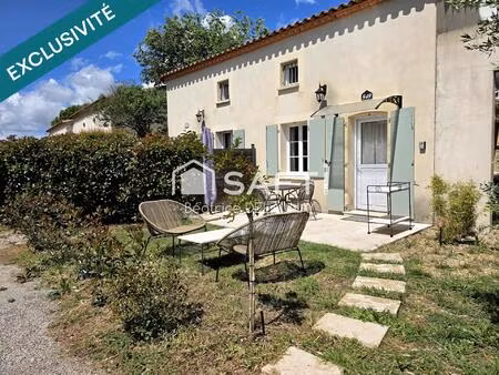 pavillon de 35m2  avec place de parking