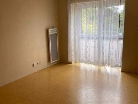 location appartement t1 à angers (49000) : à louer t1 / 31m² angers