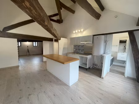 appartement habitable de suite de 65 m2 en plein centre de v