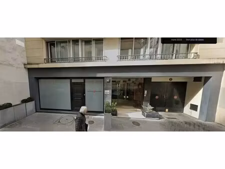 location commerce paris 75007 189m²